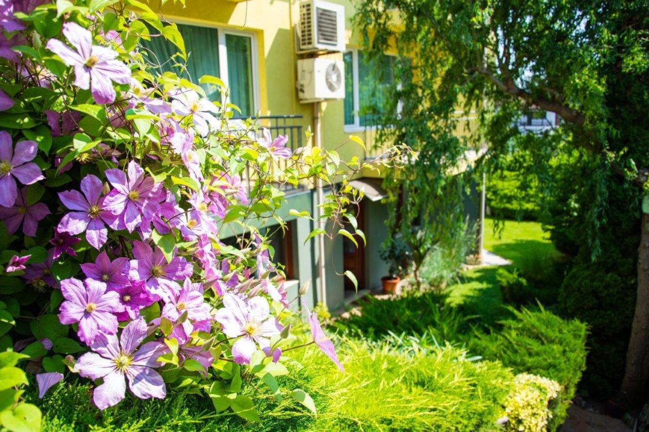 Вила Костадинов Varna Exterior foto